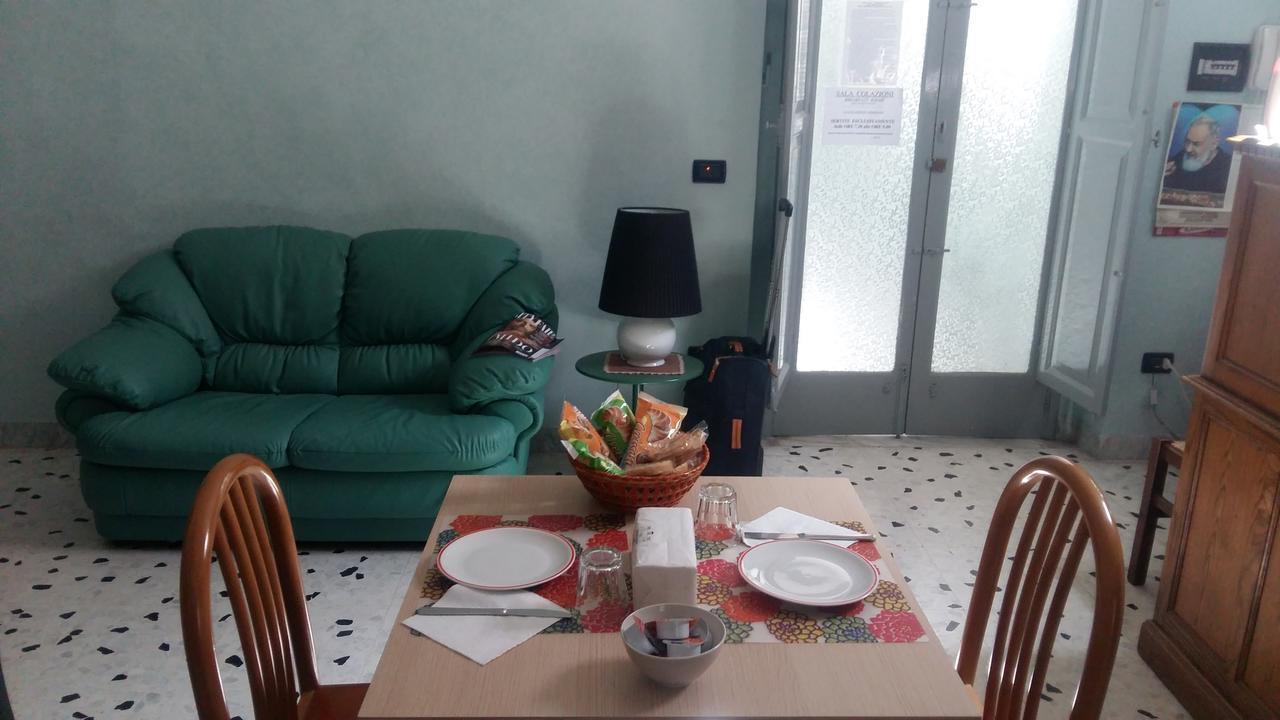 B&B Cavour Torre Maggiore Exterior foto