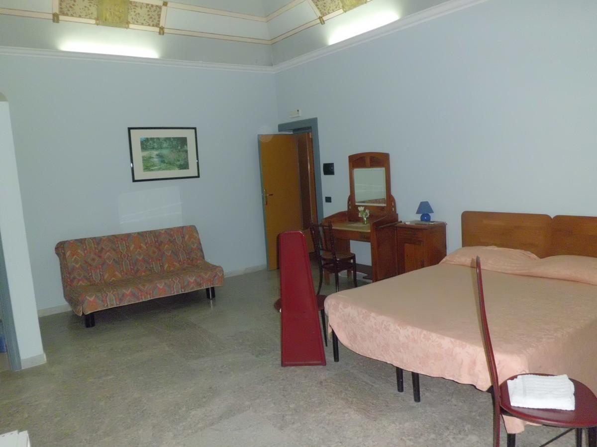 B&B Cavour Torre Maggiore Exterior foto